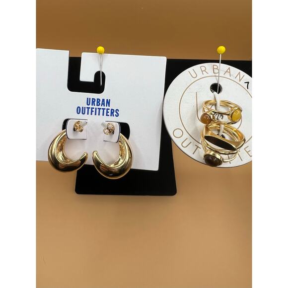 Urban Outfitters Ring Sz 7 (5) Set and Earring Set Gold Tone Jewelry NWT‎ - Picture 1 of 6